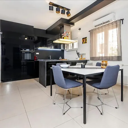 Apartment Cave Rovinj
